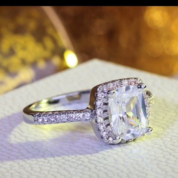 New Fashion Jewelry Rings - Picture 1 of 2